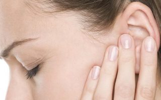 Đau tai phải và đau tai trái: Nguyên nhân, triệu chứng và cách điều trị hiệu quả