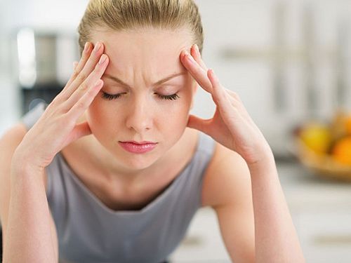 Nhức đầu nên làm gì? - 7 cách giảm đau hiệu quả không cần thuốc