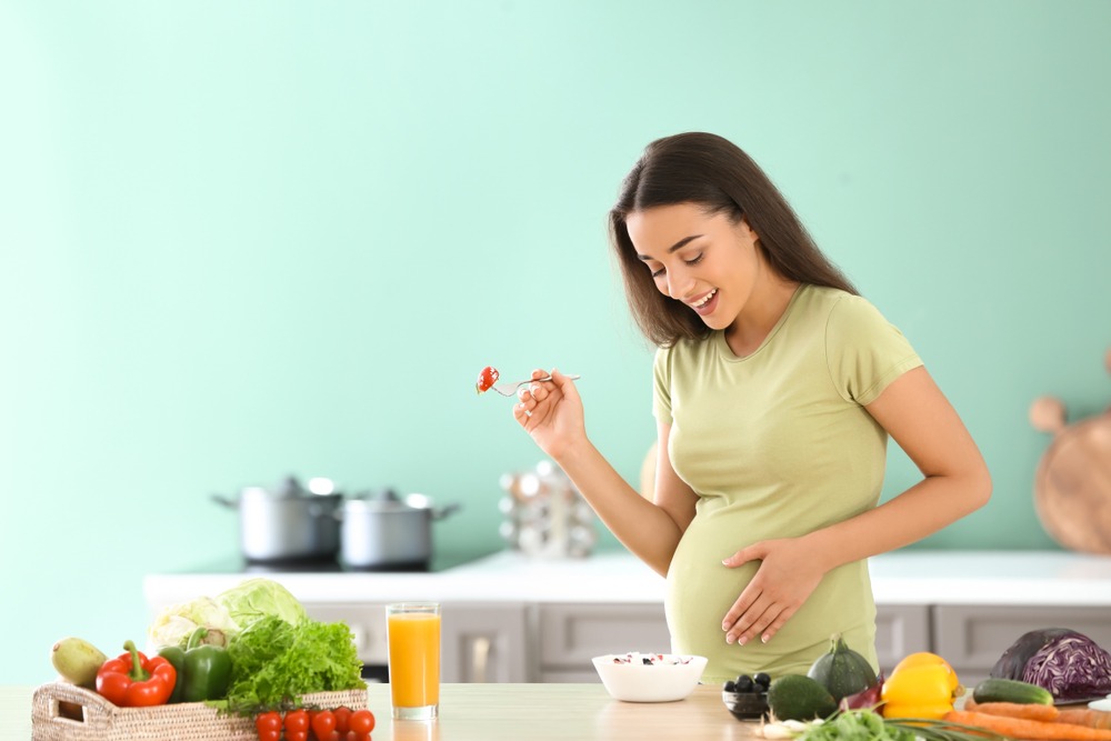 Trái cây tốt cho mẹ bầu 3 tháng đầu: Những lợi ích không ngờ và cách chọn ăn an toàn