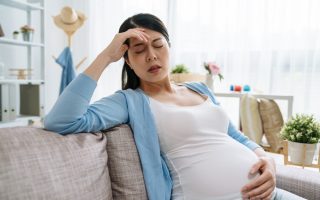 Triệu chứng mang thai: Những dấu hiệu sớm nhất và cách xác nhận